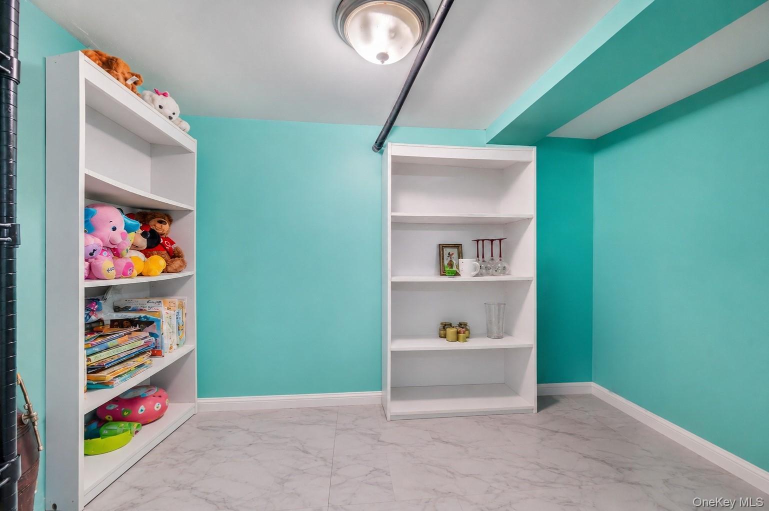 Single Family 107th Avenue Queens, NY 11429, MLS-1040790-23