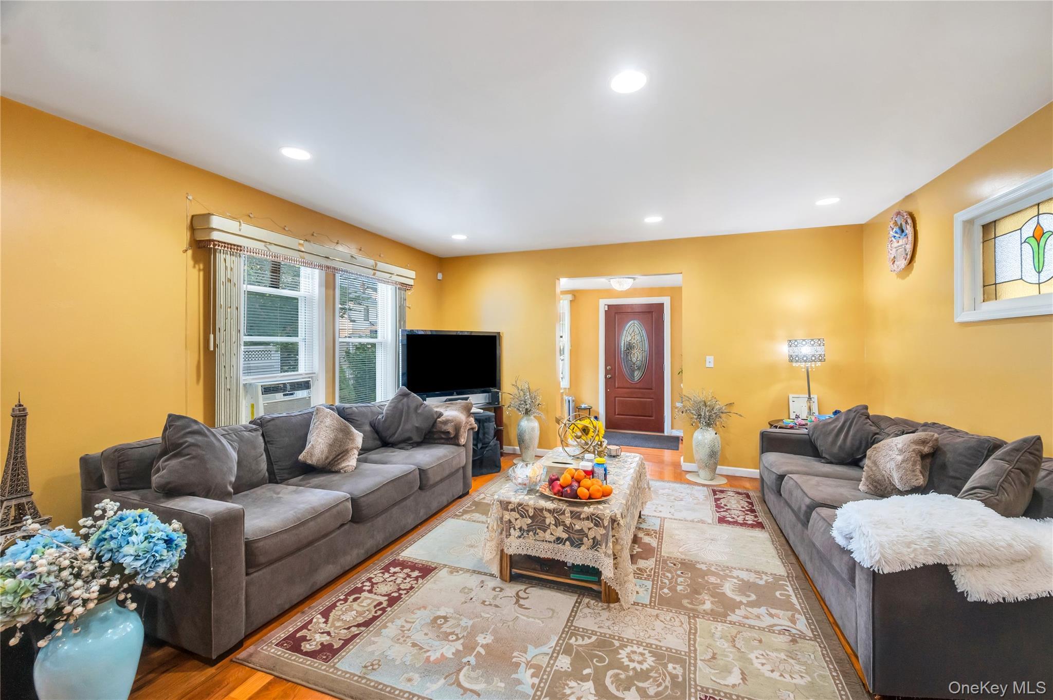 Single Family 107th Avenue Queens, NY 11429, MLS-1040790-6