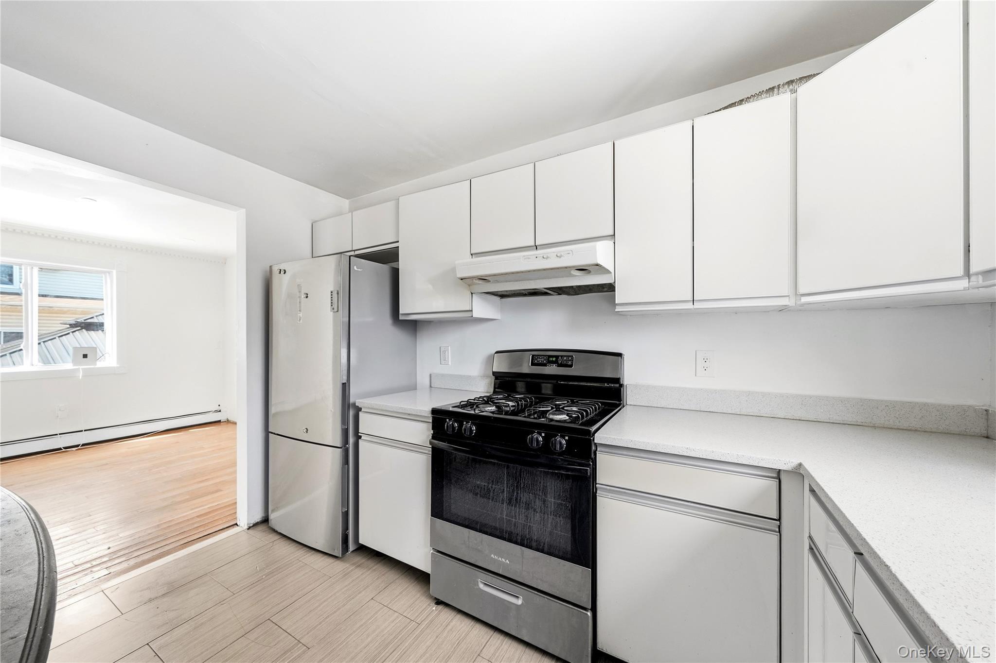 Single Family 222nd Street Queens, NY 11413, MLS-1040792-10