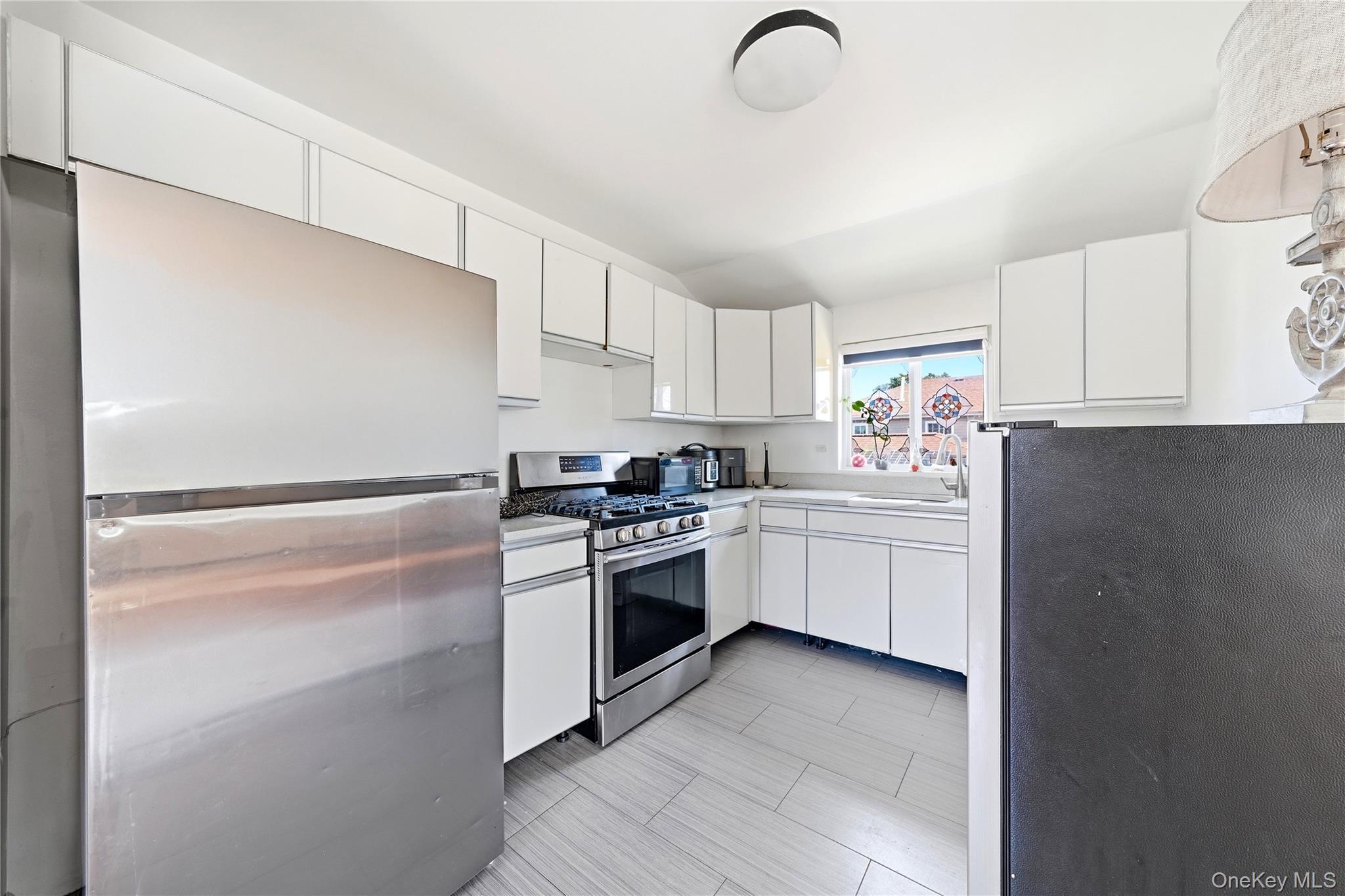 Single Family 222nd Street Queens, NY 11413, MLS-1040792-18