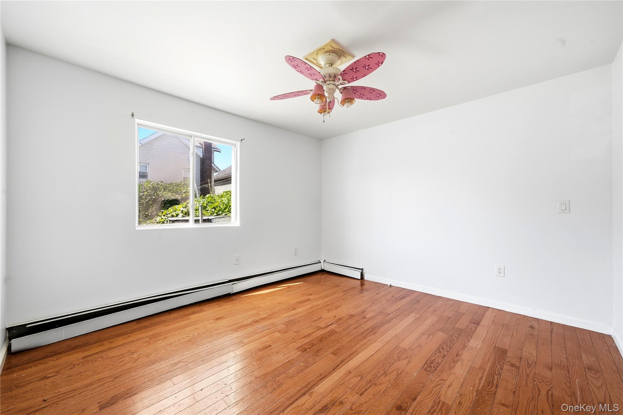 Single Family 222nd Street Queens, NY 11413, MLS-1040792-23
