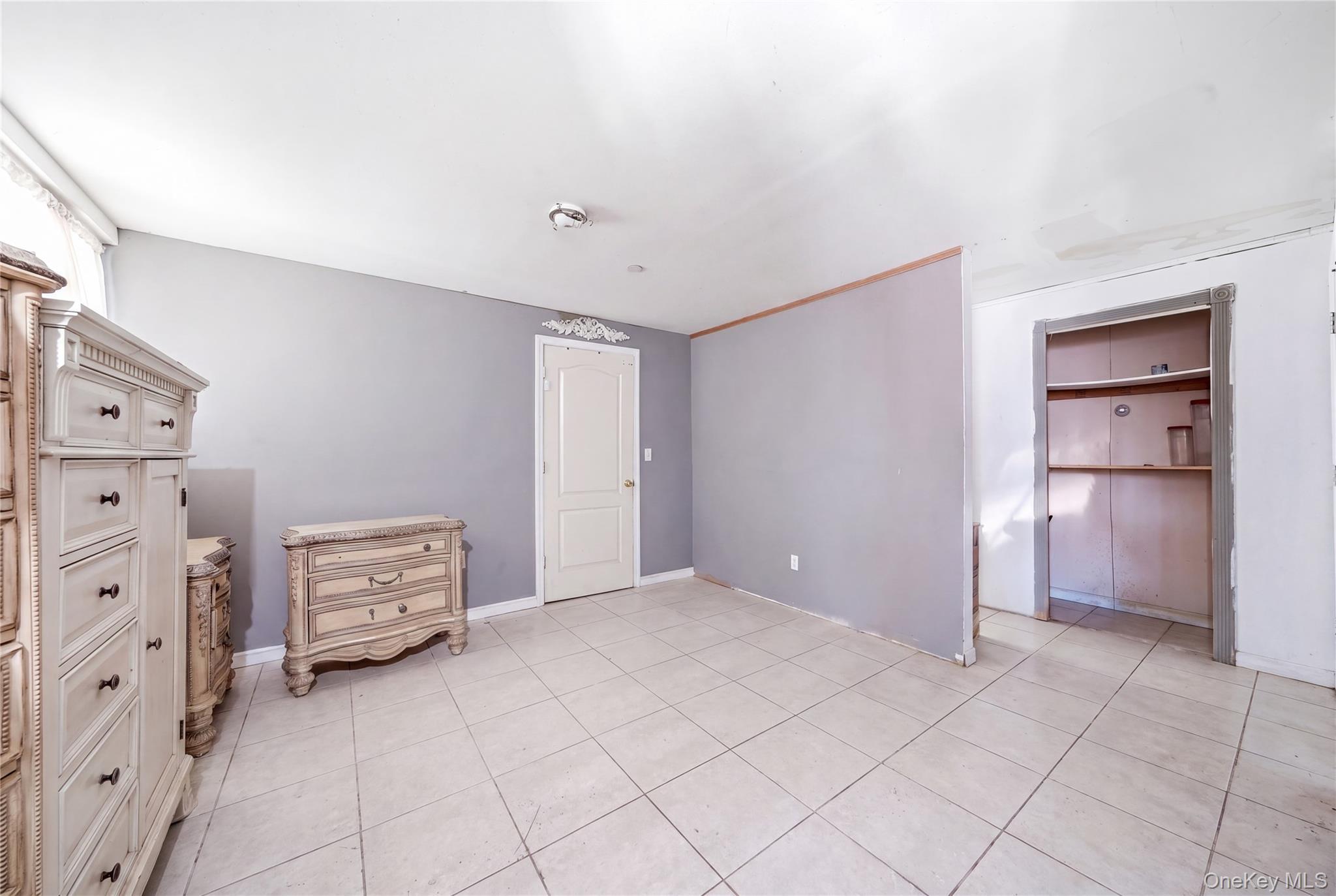Single Family 222nd Street Queens, NY 11413, MLS-1040792-25