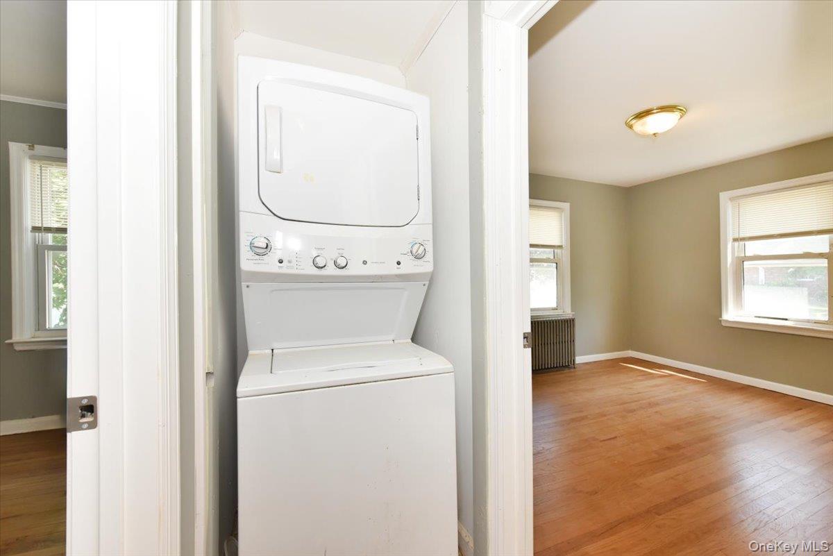 Single Family S Delaware Avenue  Suffolk County, NY 11757, MLS-1040796-15