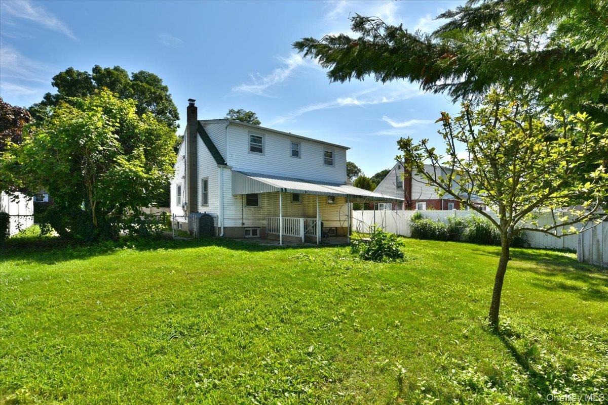 Single Family S Delaware Avenue  Suffolk County, NY 11757, MLS-1040796-23