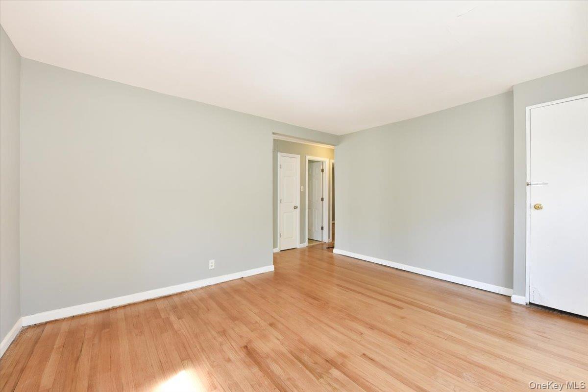 Single Family S Delaware Avenue  Suffolk County, NY 11757, MLS-1040796-6