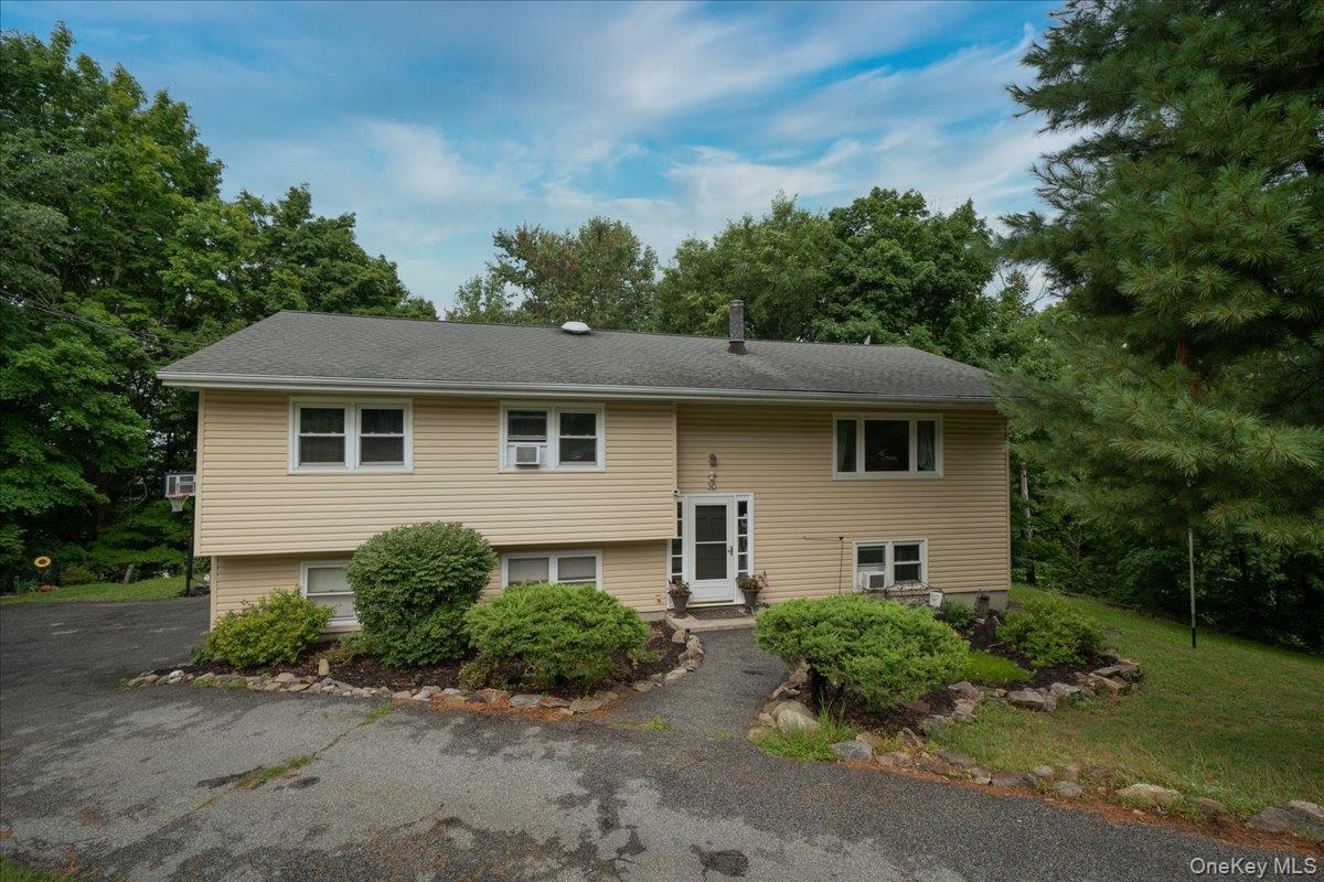 Single Family Laura Road Orange County, NY 10950, MLS-1040813-2
