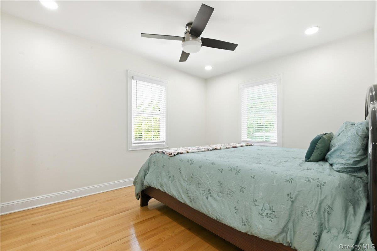 Single Family N 11th Street Nassau County, NY 11040, MLS-1040814-26