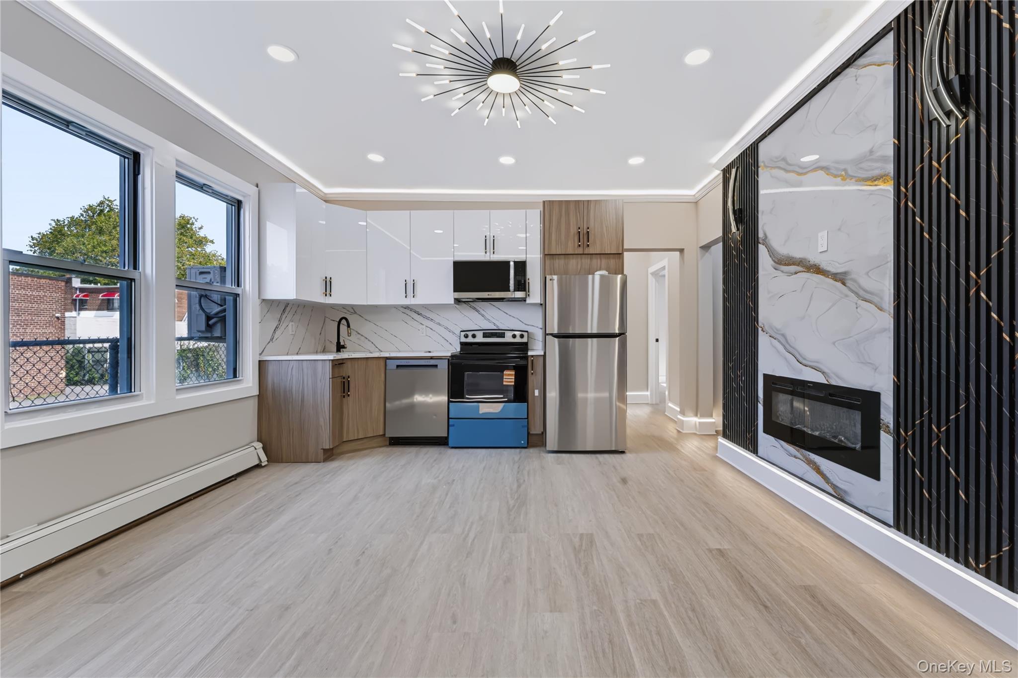 Single Family E 222nd Street Bronx, NY 10469, MLS-1040824-3