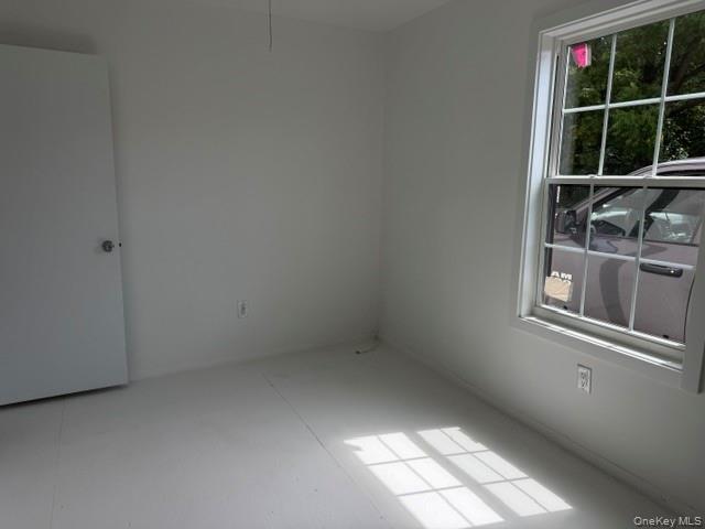 Single Family Sunny Brook Circle  Ulster County, NY 12528, MLS-1040838-10