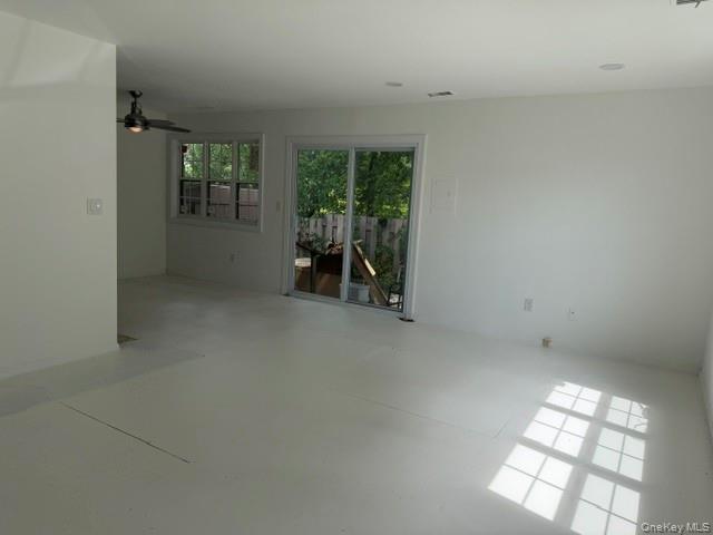 Single Family Sunny Brook Circle Ulster County, NY 12528, MLS-1040838-3