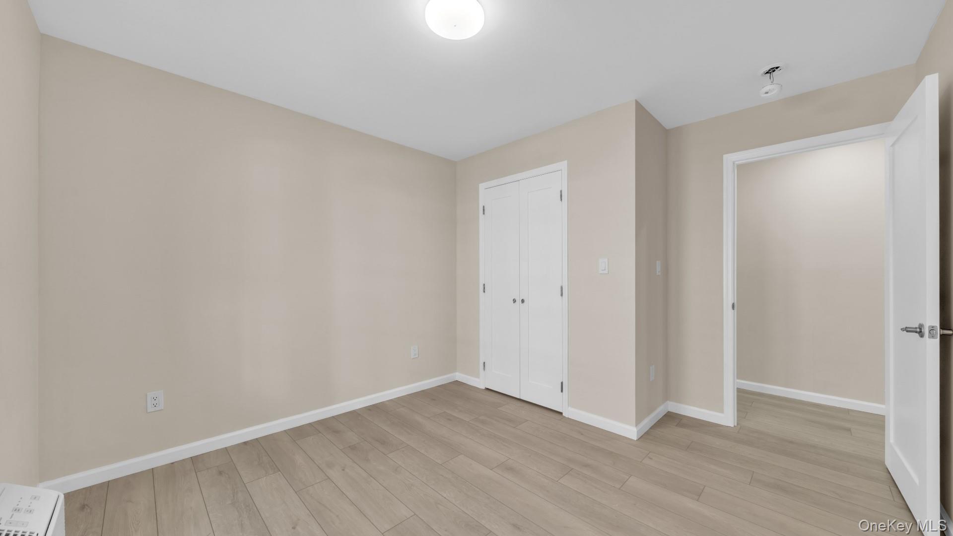 Single Family E 229th Street Bronx, NY 10466, MLS-1040856-26