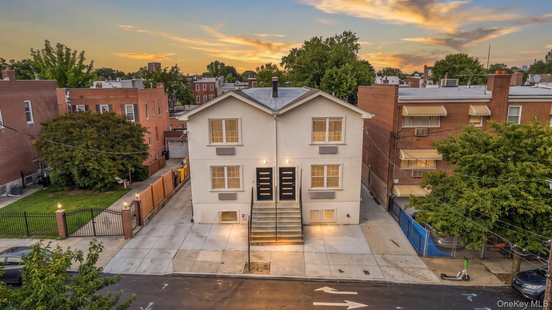 Single Family E 229th Street Bronx, NY 10466, MLS-1040856-39
