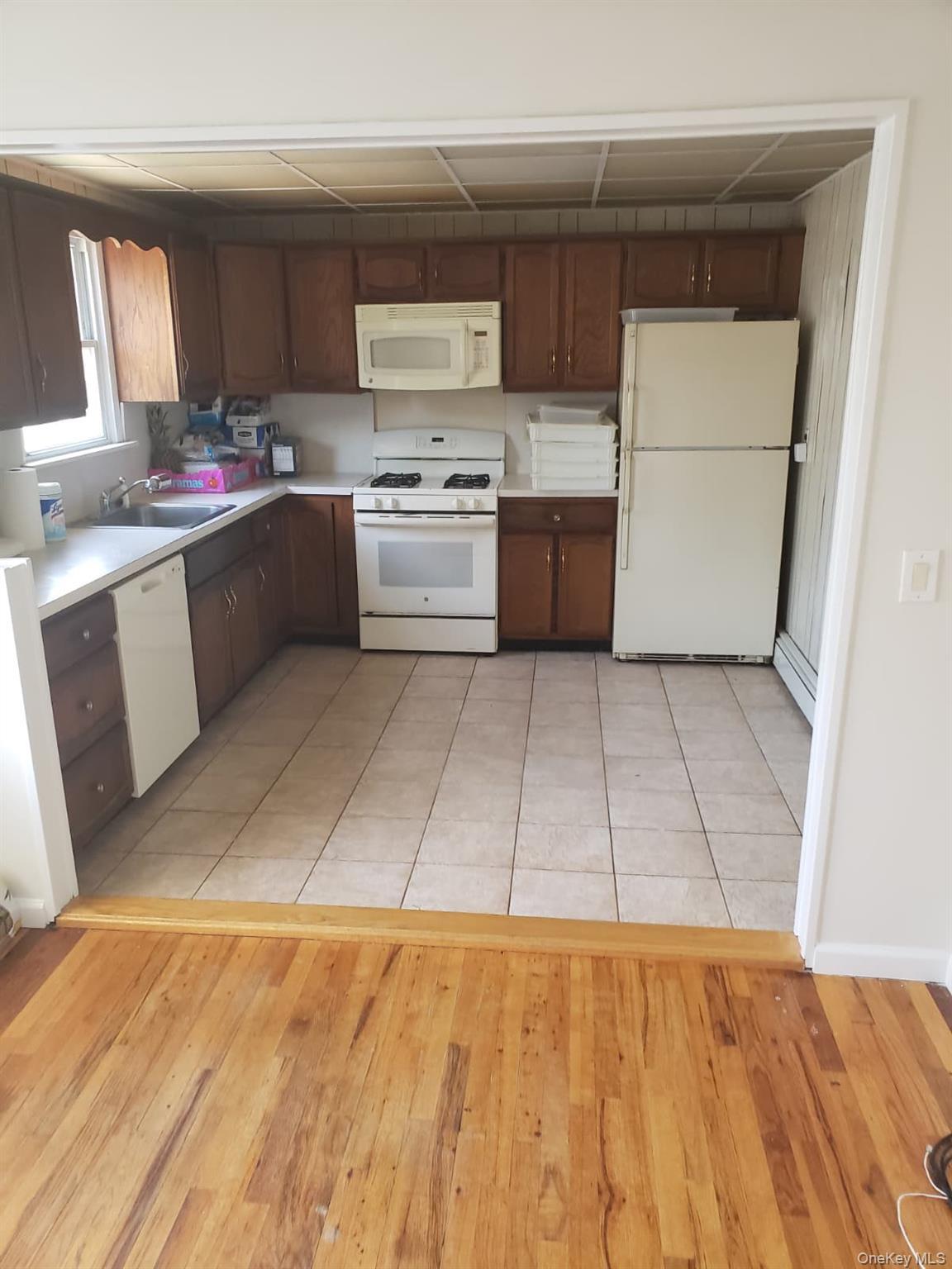 Single Family 9th Street  Suffolk County, NY 11704, MLS-1040857-8