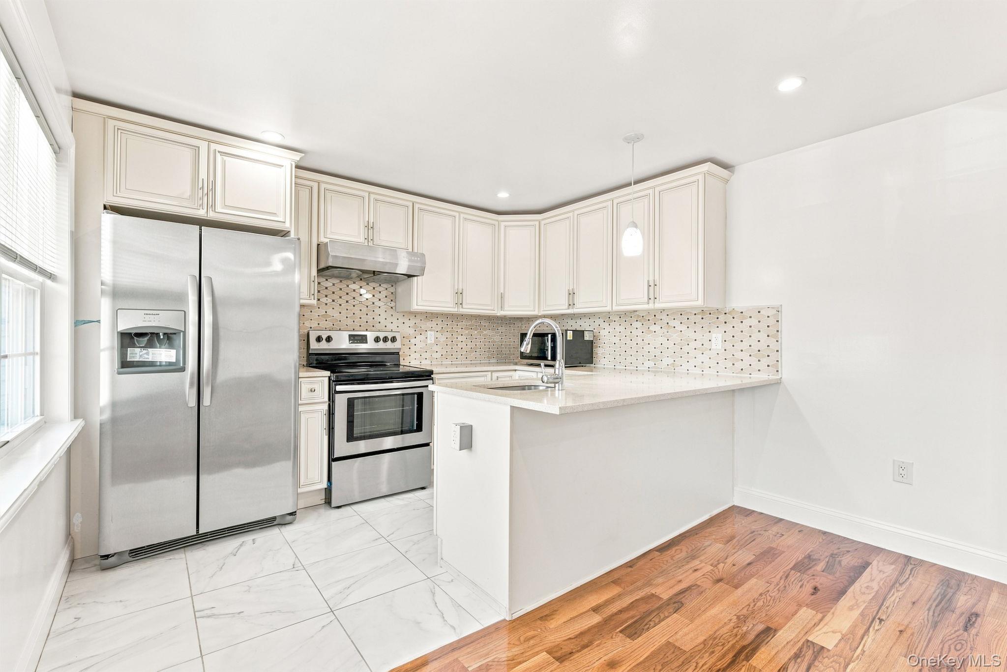 Single Family 92nd Street  Queens, NY 11416, MLS-1040861-23
