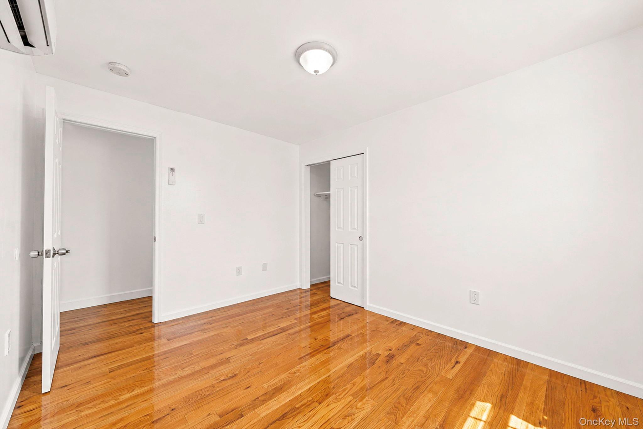 Single Family 92nd Street  Queens, NY 11416, MLS-1040861-27