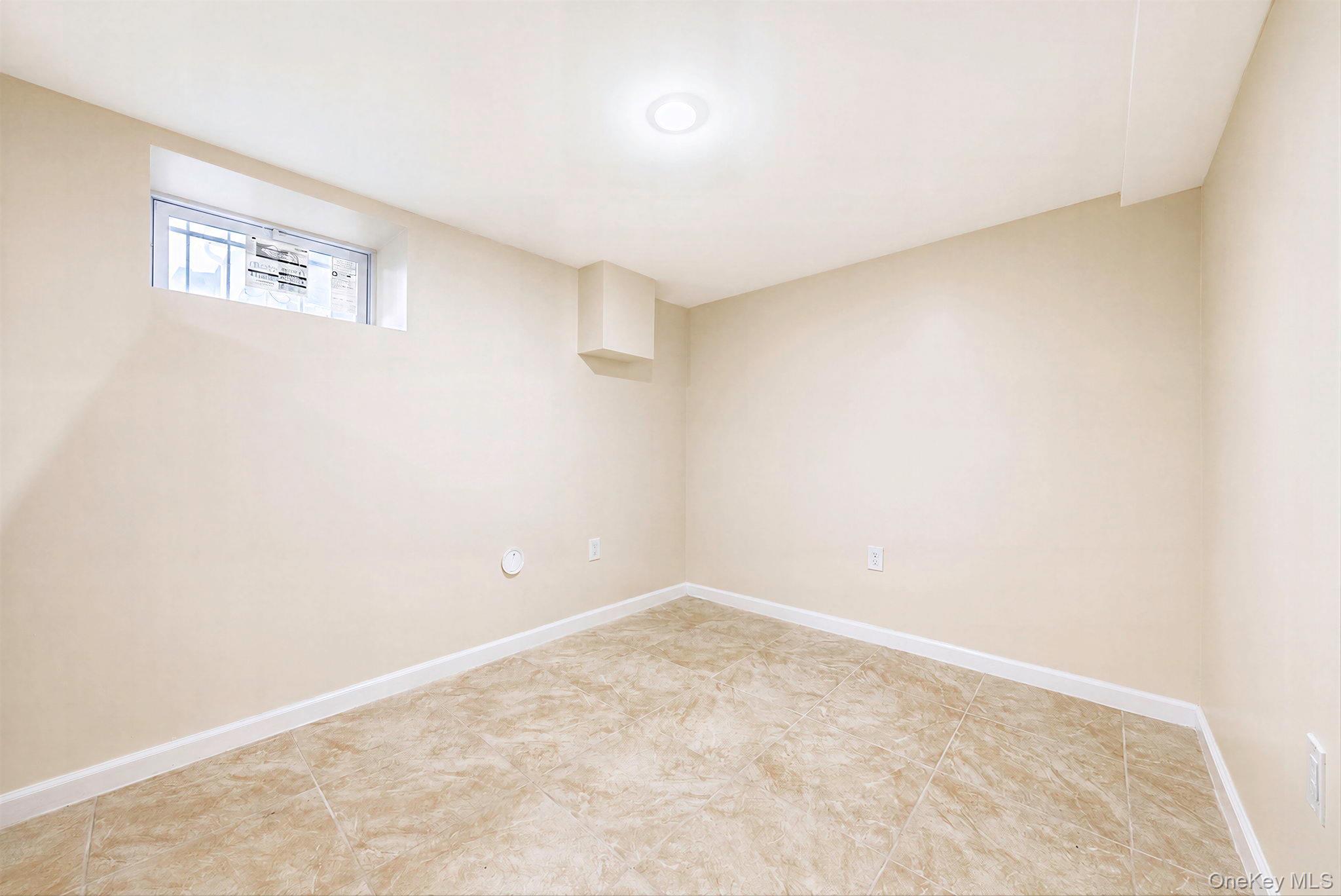Single Family 92nd Street  Queens, NY 11416, MLS-1040861-33