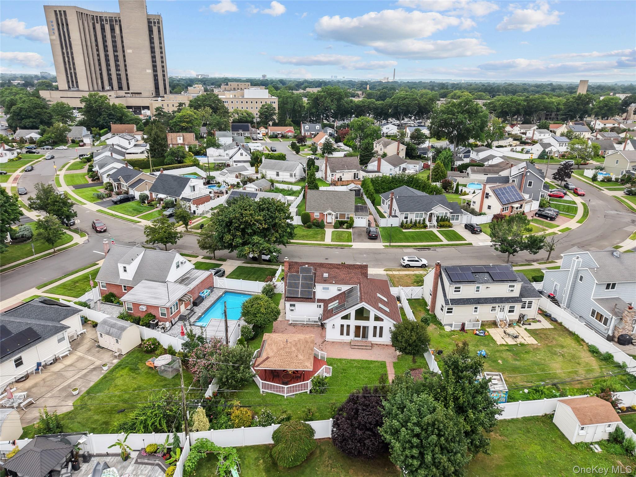 Single Family Pengon Circle Nassau County, NY 11554, MLS-1040869-28