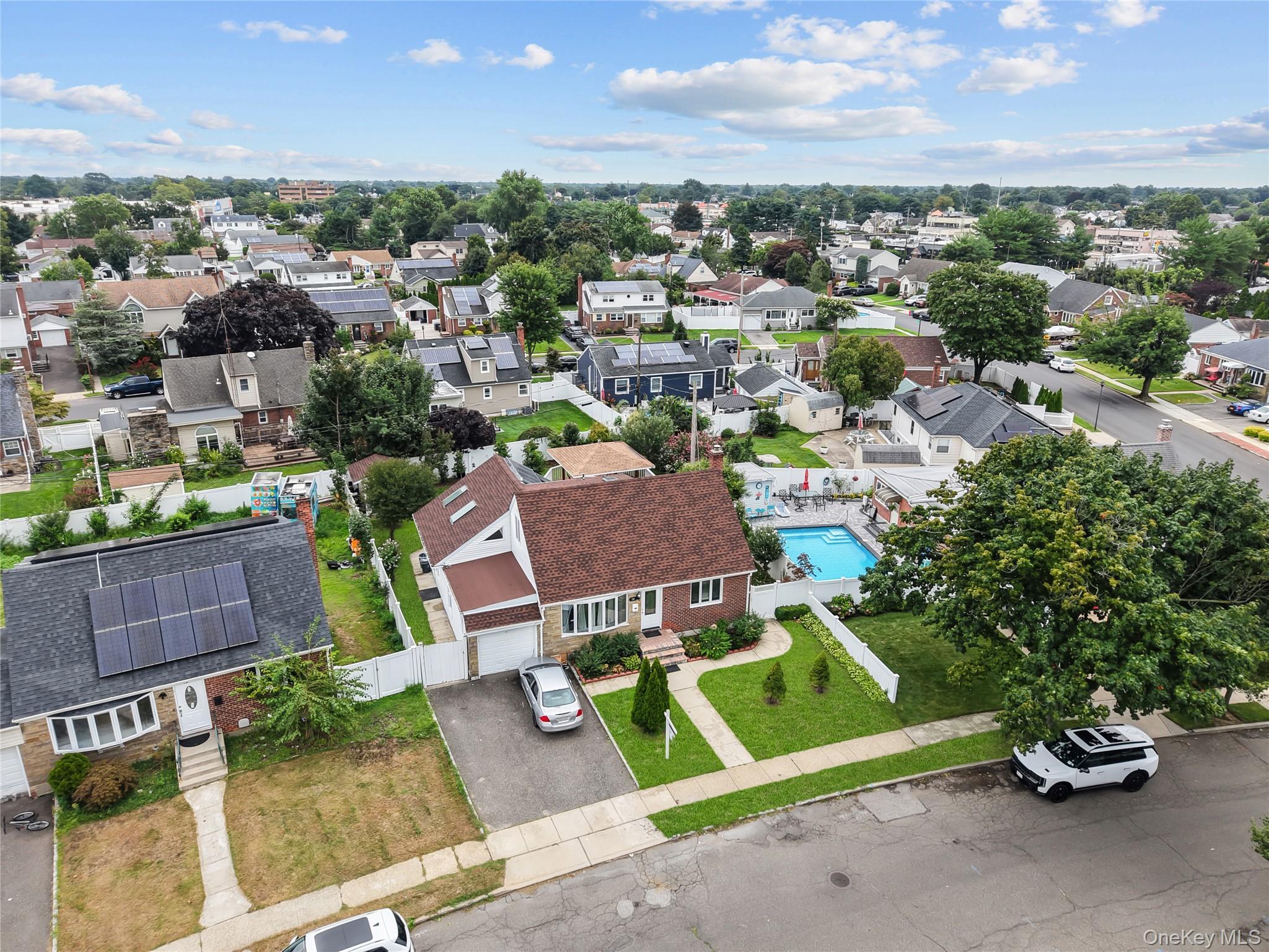 Single Family Pengon Circle Nassau County, NY 11554, MLS-1040869-4