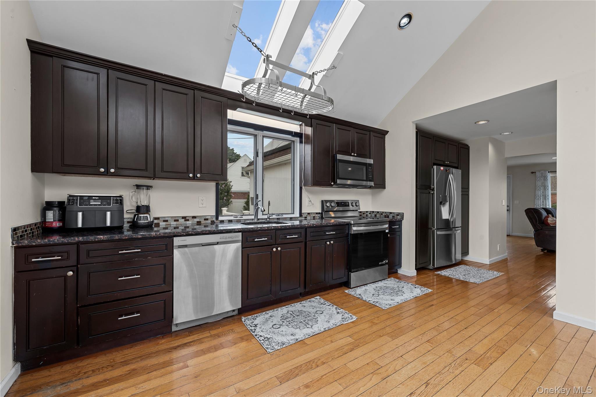 Single Family Pengon Circle Nassau County, NY 11554, MLS-1040869-6