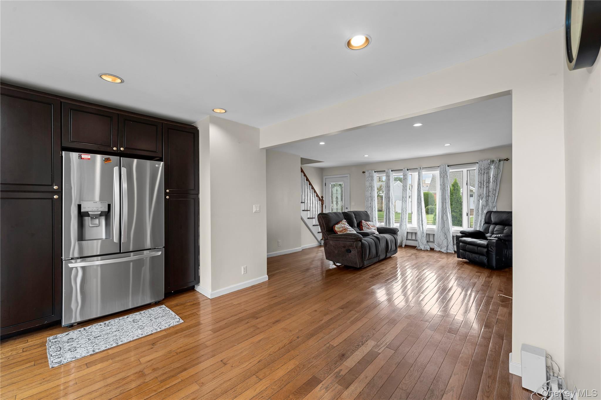 Single Family Pengon Circle Nassau County, NY 11554, MLS-1040869-7