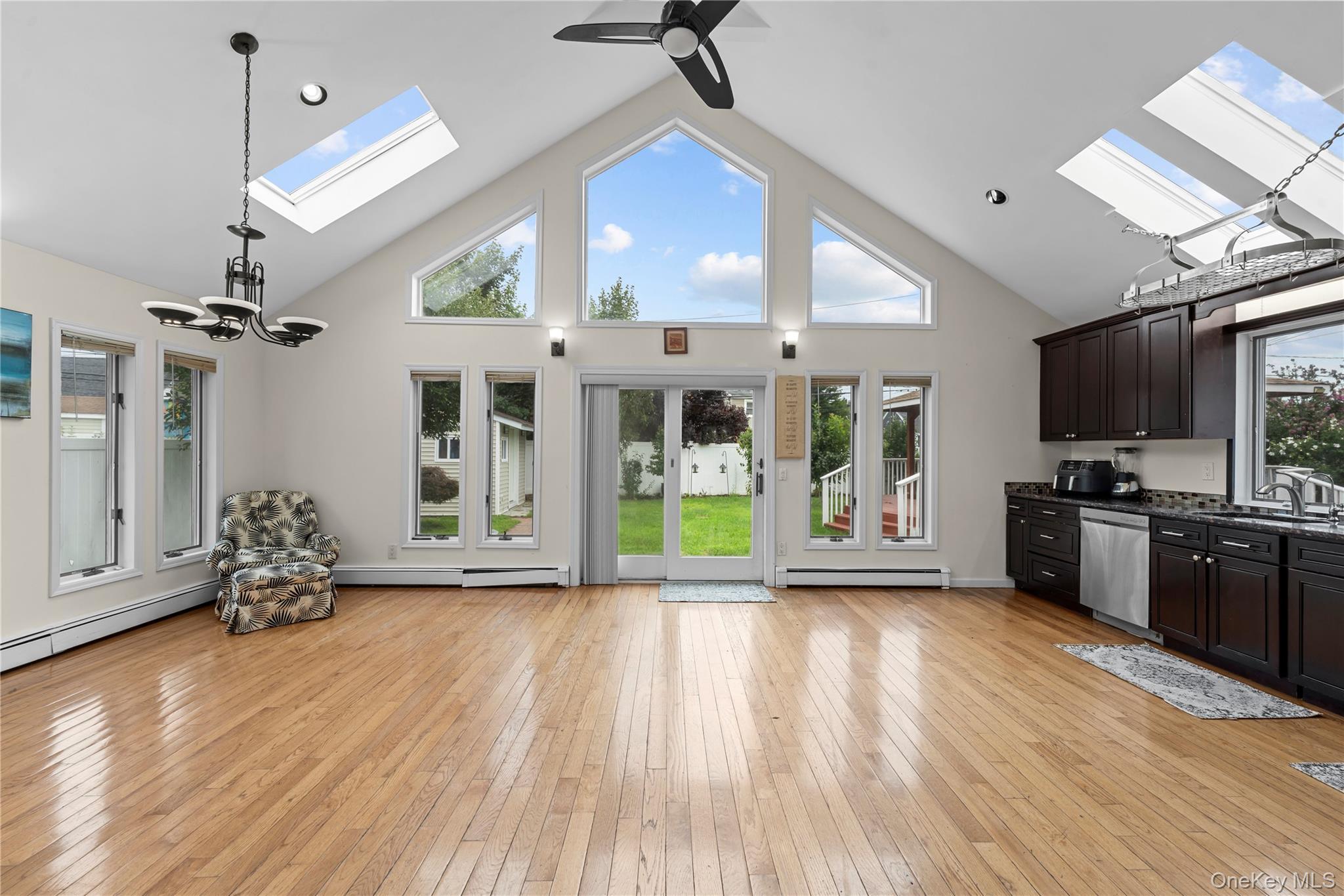 Single Family Pengon Circle Nassau County, NY 11554, MLS-1040869-8