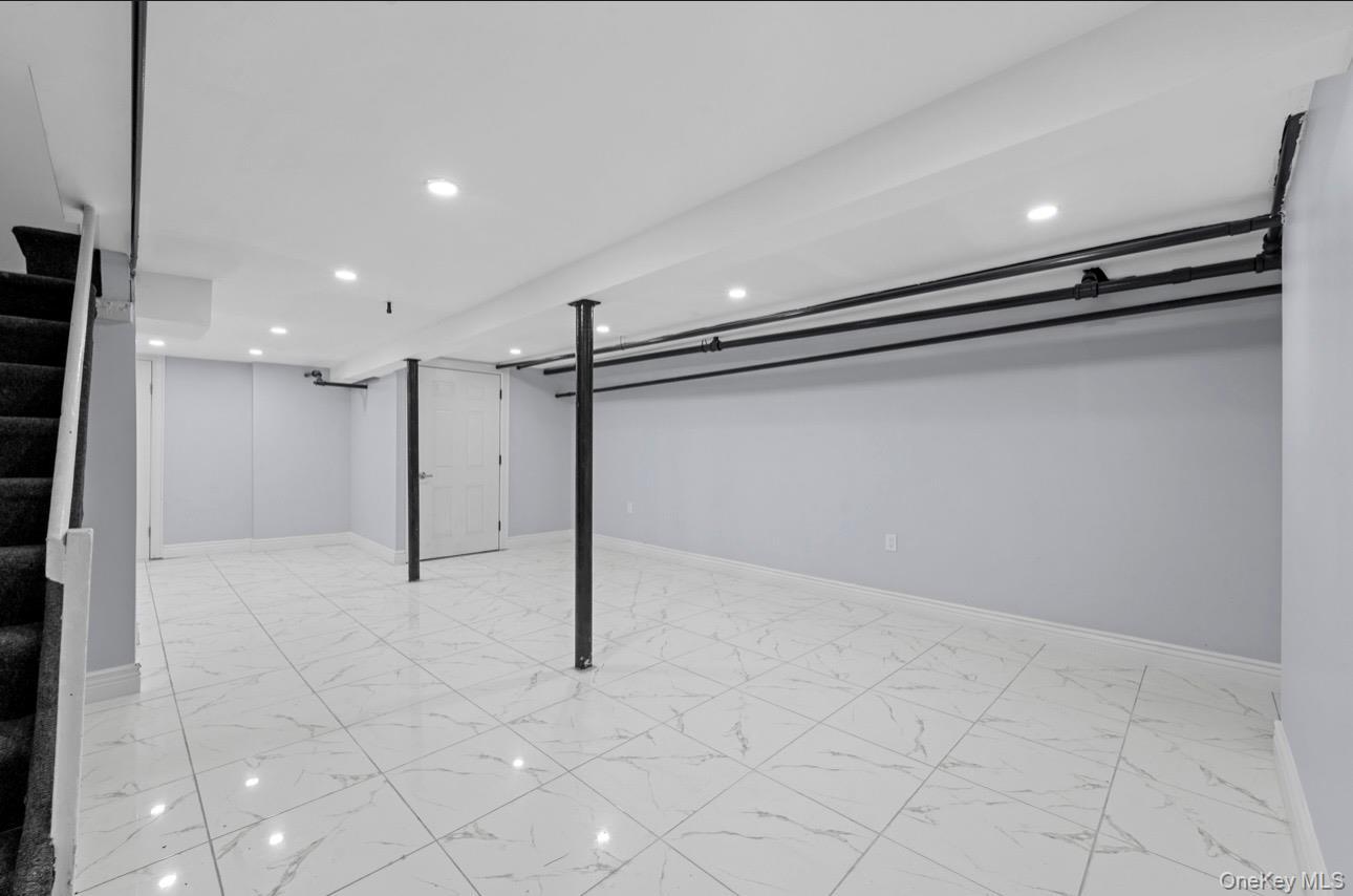 Single Family 112th Road Queens, NY 11429, MLS-1040876-11