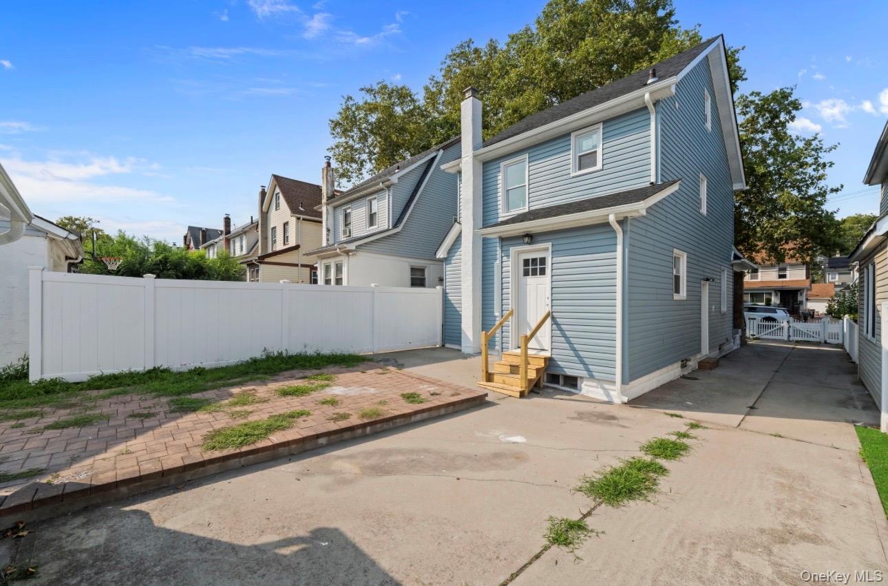 Single Family 112th Road  Queens, NY 11429, MLS-1040876-14
