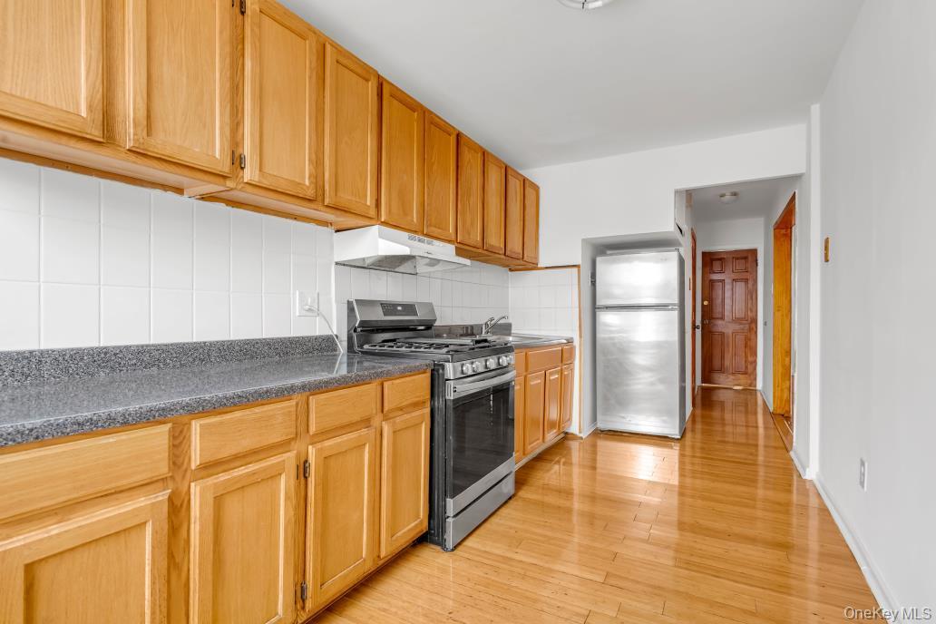 Single Family E 92nd Street Brooklyn, NY 11236, MLS-1040880-17