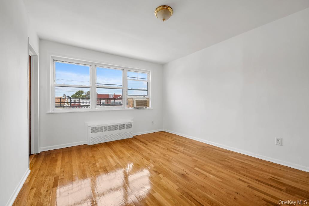 Single Family E 92nd Street Brooklyn, NY 11236, MLS-1040880-19