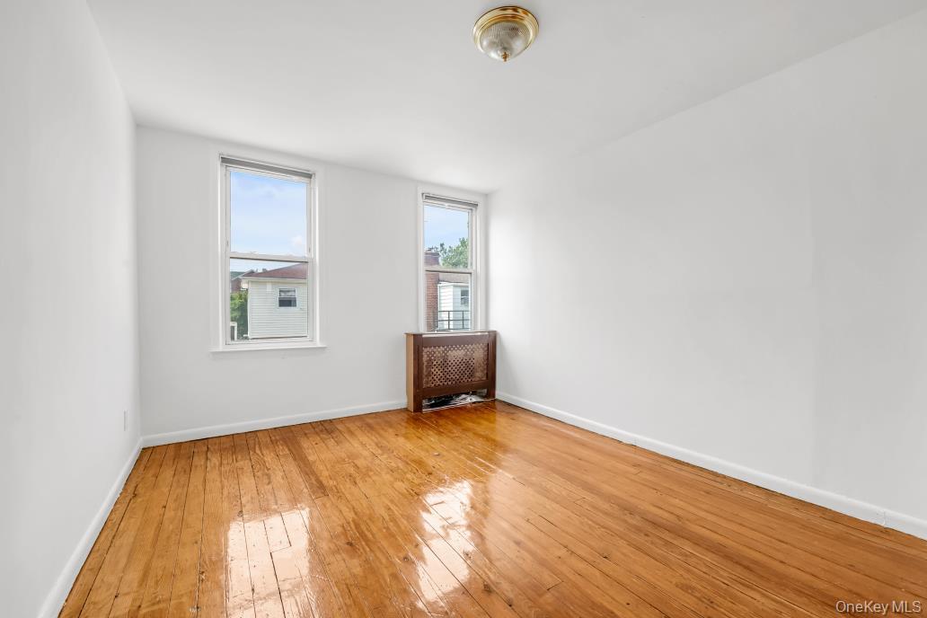 Single Family E 92nd Street Brooklyn, NY 11236, MLS-1040880-20