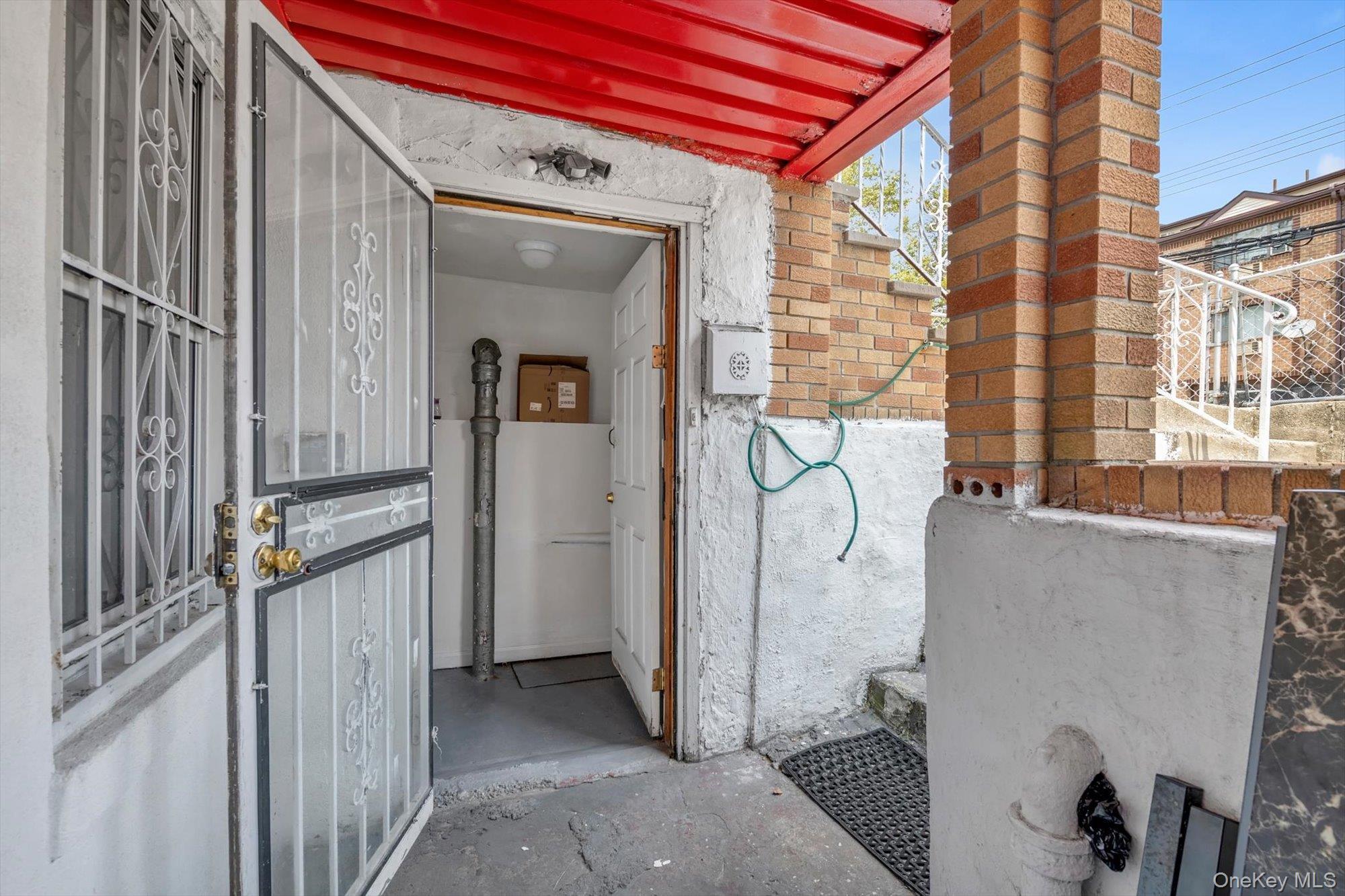 Single Family E 92nd Street  Brooklyn, NY 11236, MLS-1040880-23