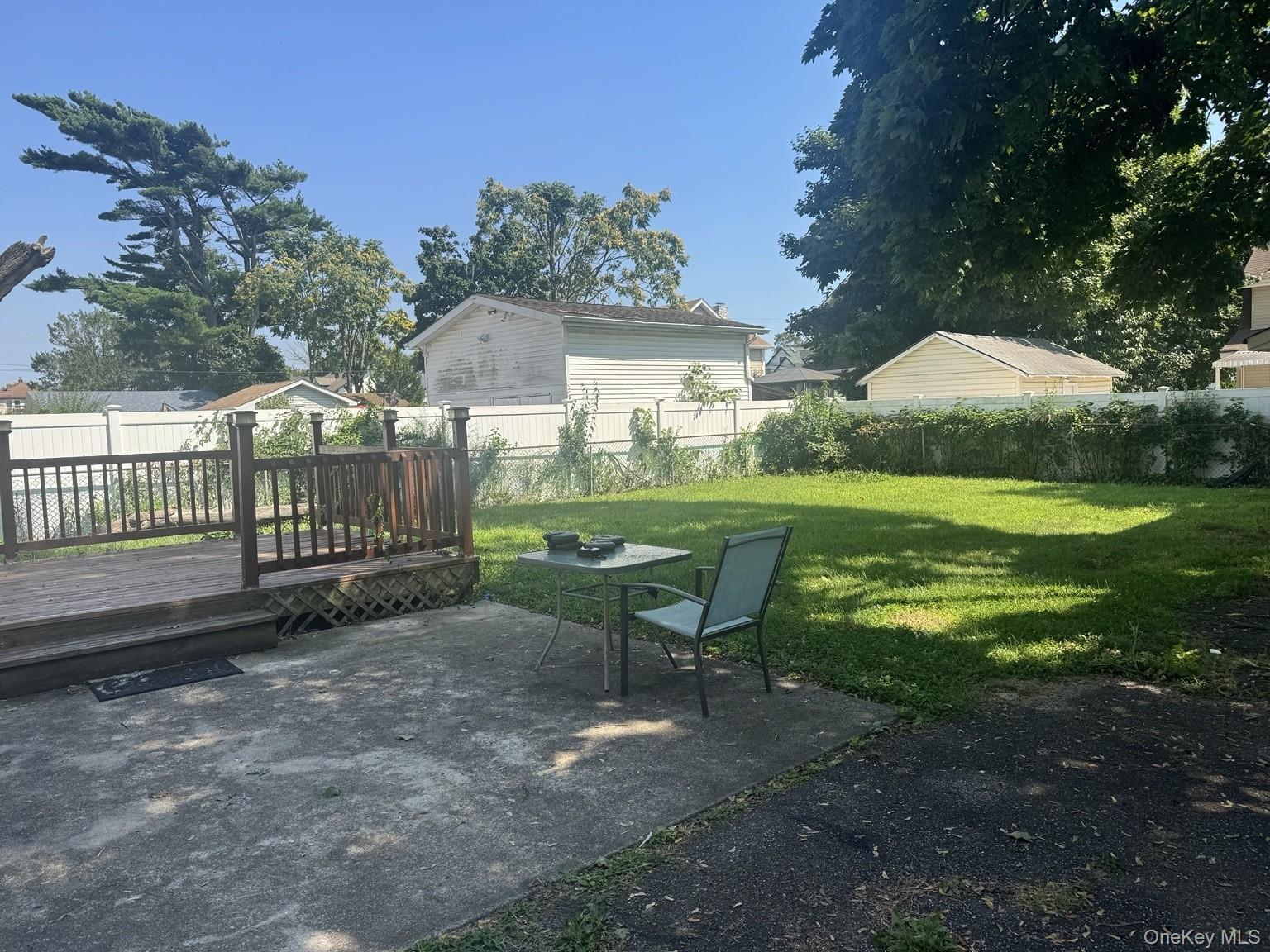 Single Family Leonard Avenue Nassau County, NY 11520, MLS-1040888-15