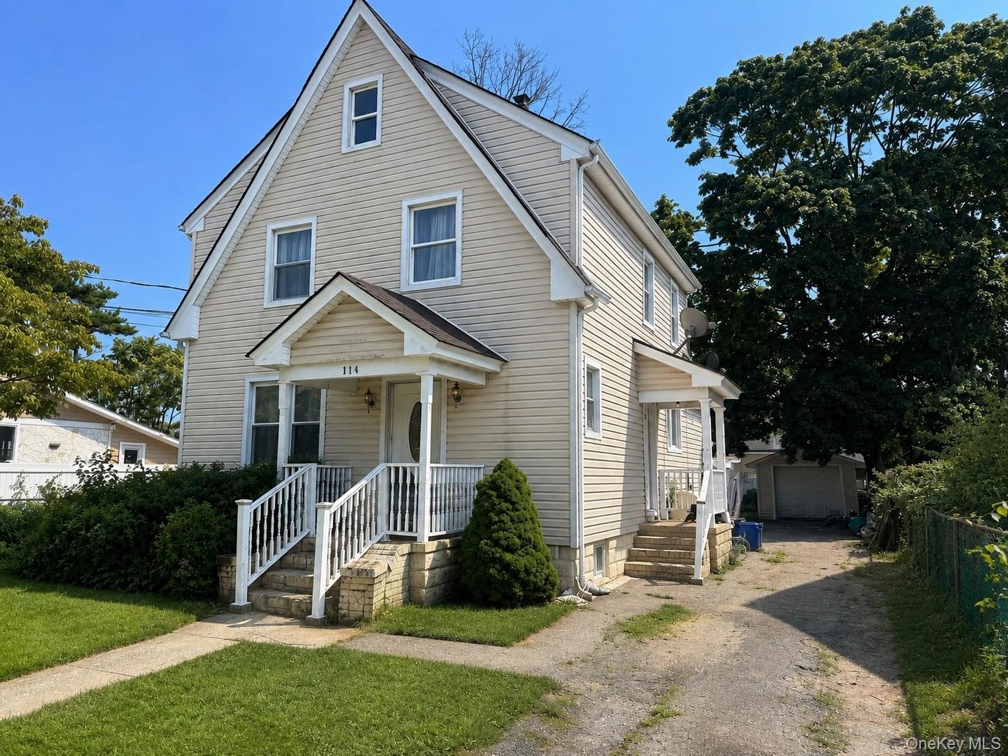 Single Family Leonard Avenue Nassau County, NY 11520, MLS-1040888-2