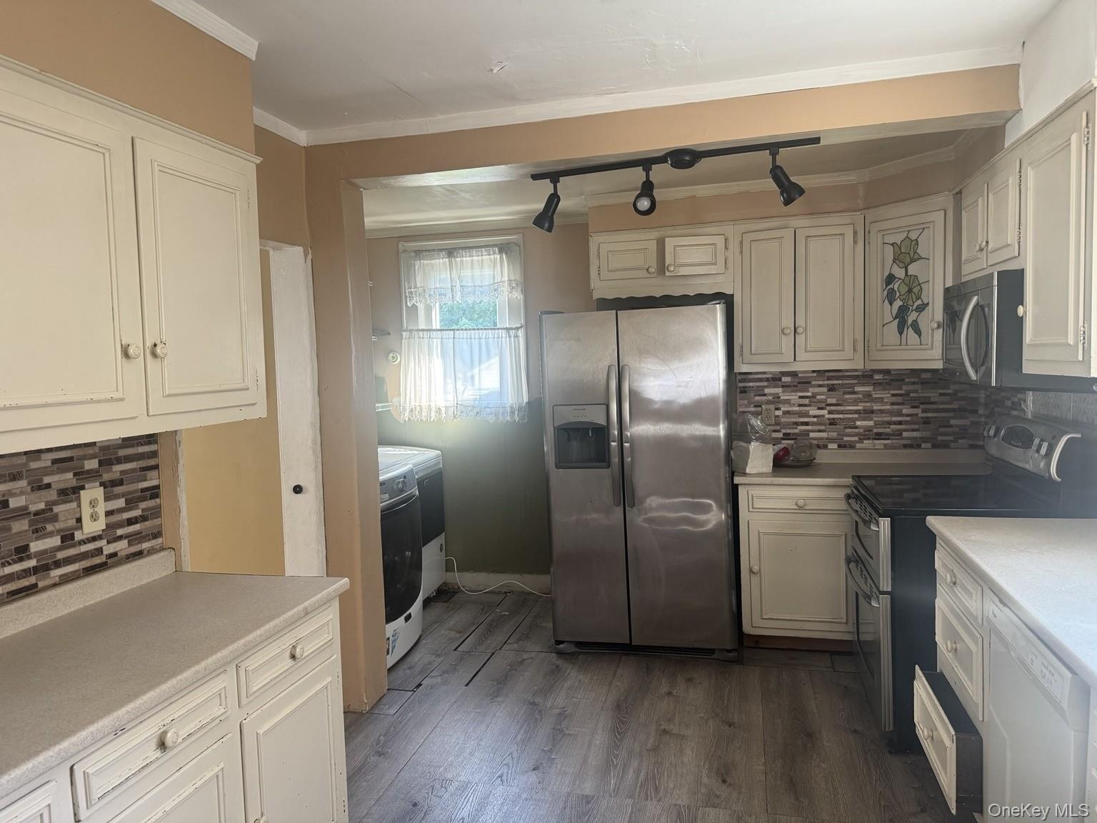 Single Family Leonard Avenue Nassau County, NY 11520, MLS-1040888-7