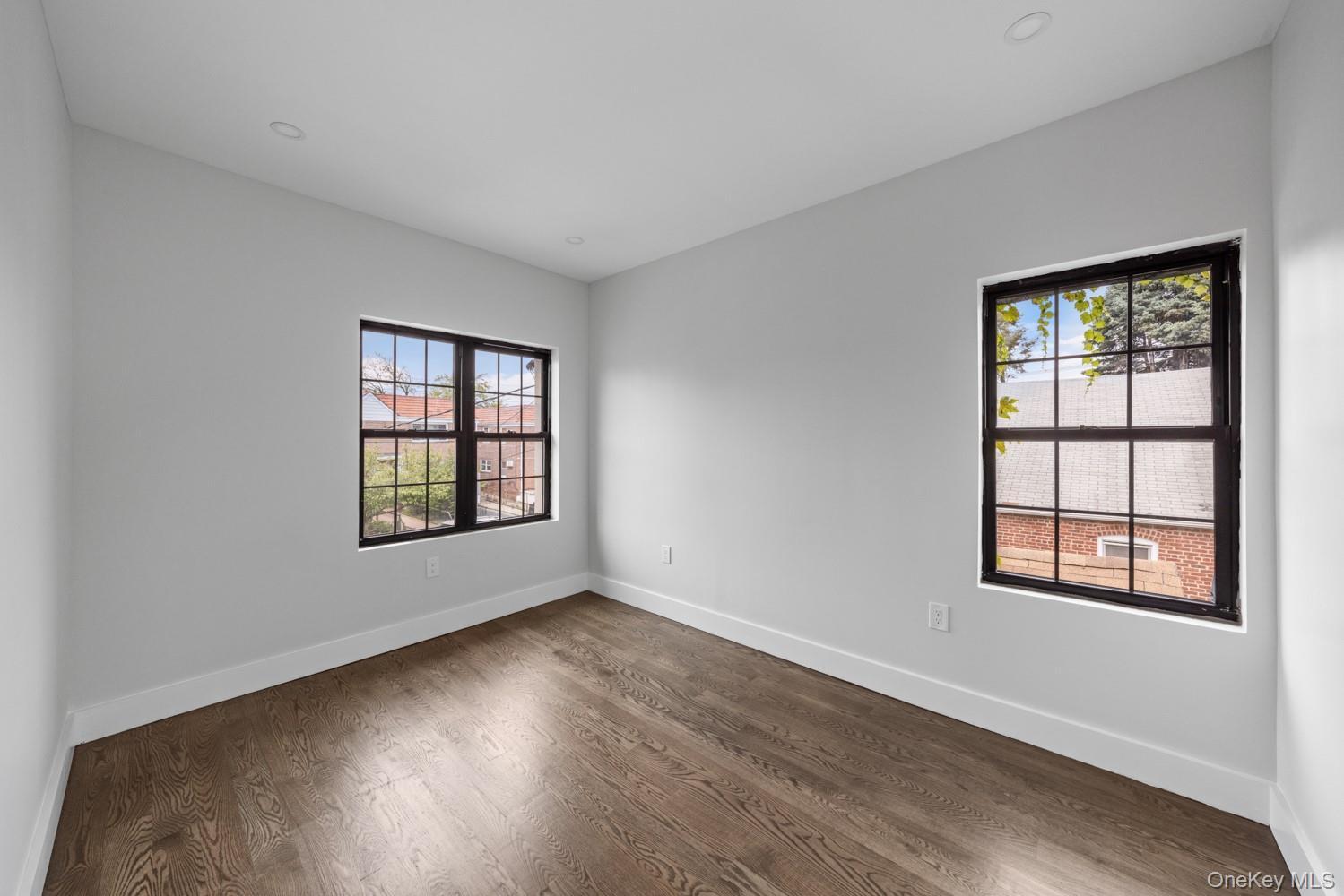 Single Family 202nd Street Queens, NY 11412, MLS-1040891-11