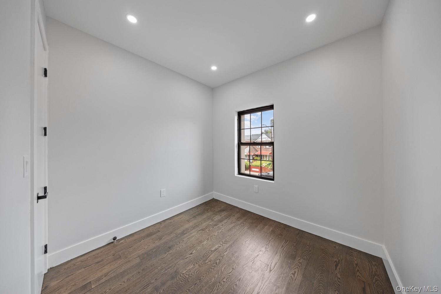 Single Family 202nd Street Queens, NY 11412, MLS-1040891-13