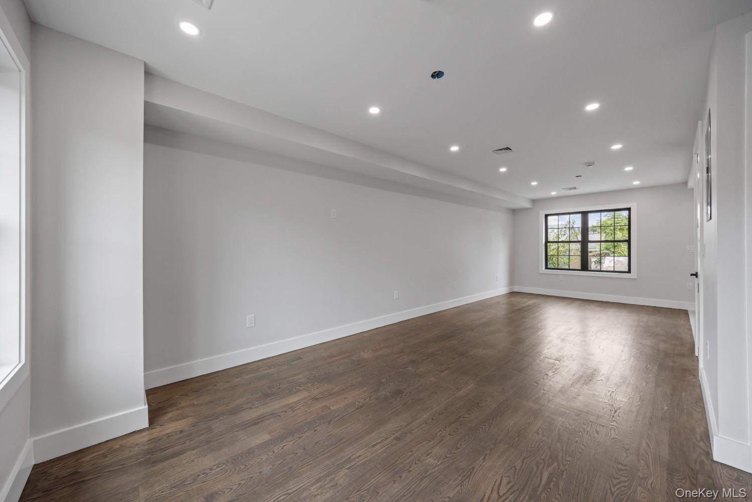 Single Family 202nd Street Queens, NY 11412, MLS-1040891-5