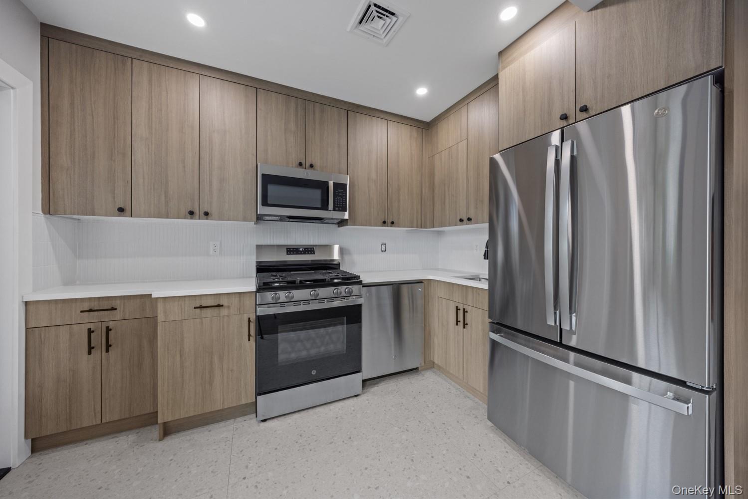 Single Family 202nd Street Queens, NY 11412, MLS-1040891-6