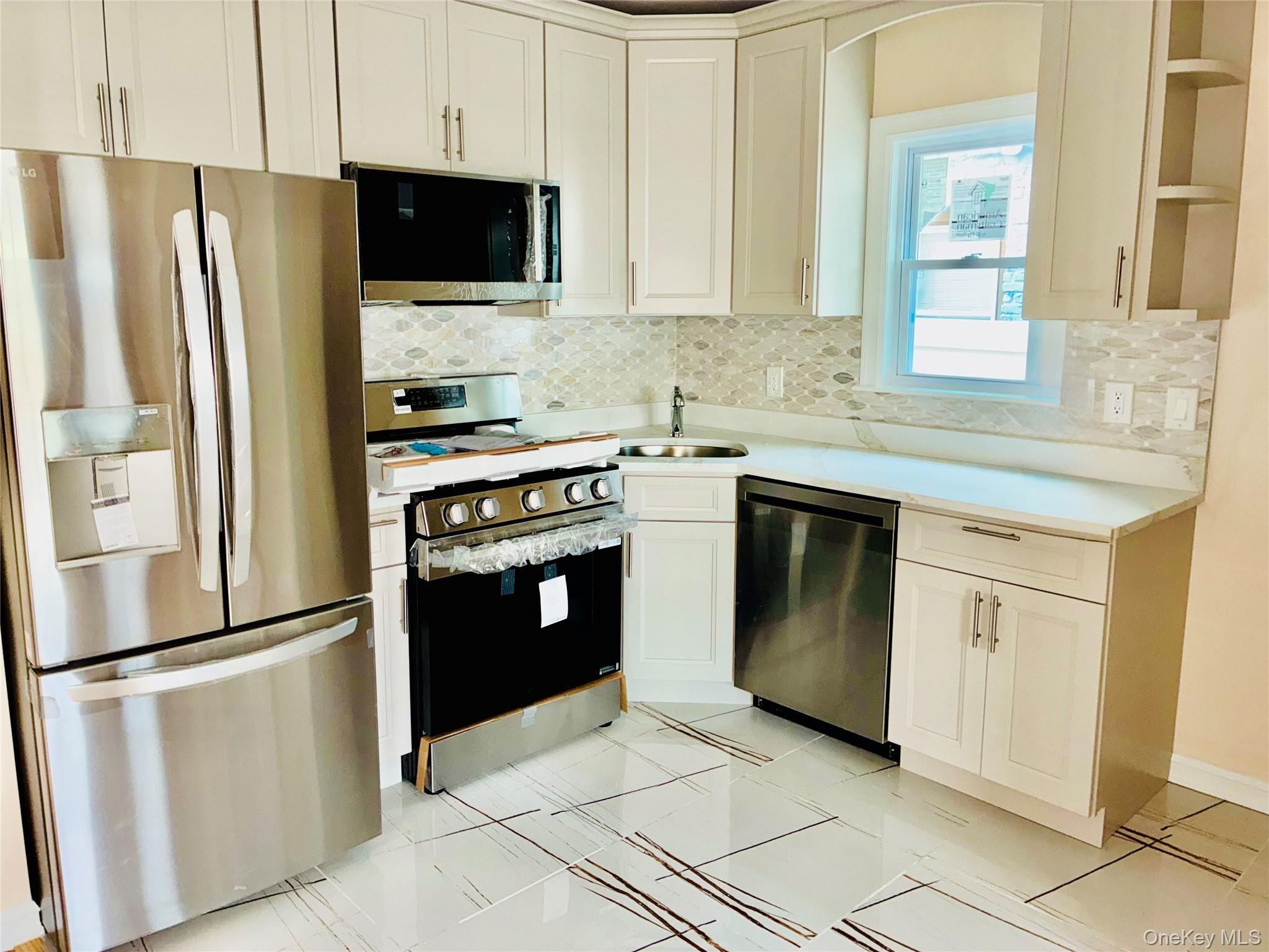Single Family Vanwyck Exp  Queens, NY 11420, MLS-1040907-12