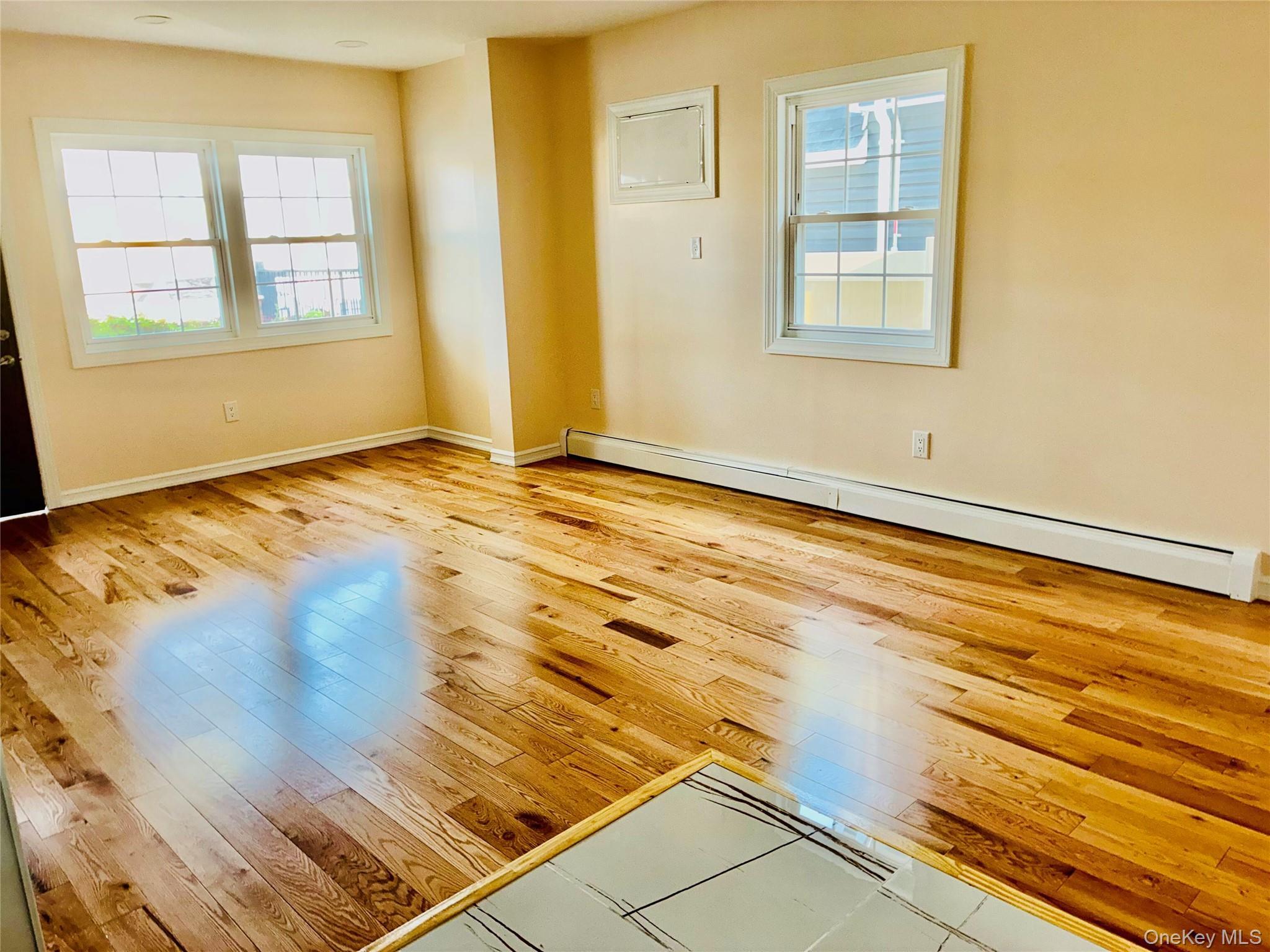 Single Family Vanwyck Exp  Queens, NY 11420, MLS-1040907-13