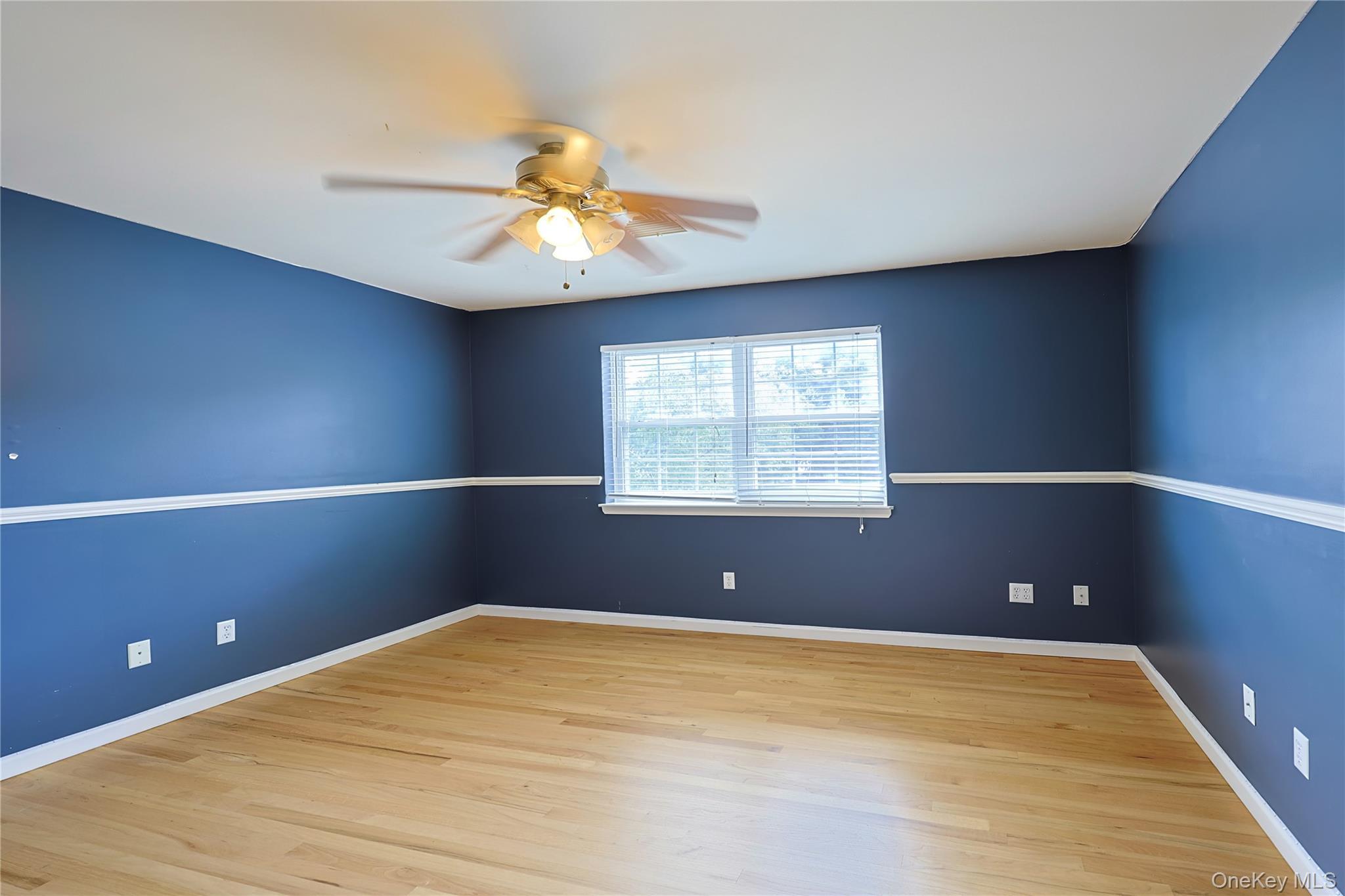 Single Family Pine View Orange County, NY 12553, MLS-1040910-21