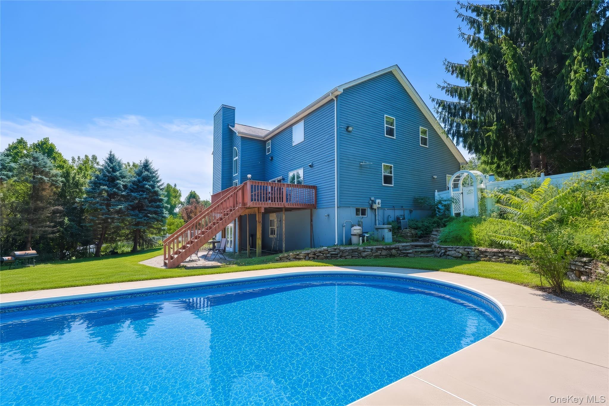 Single Family Pine View Orange County, NY 12553, MLS-1040910-36