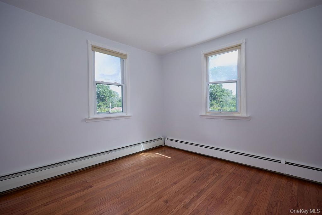 Single Family Walnut Road  Westchester County, NY 10537, MLS-1040911-18