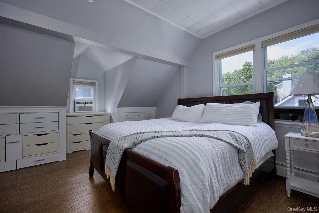 Single Family Walnut Road  Westchester County, NY 10537, MLS-1040911-21
