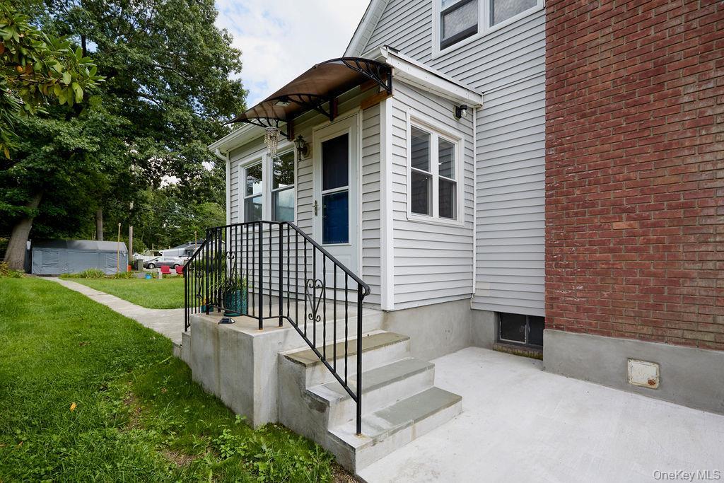 Single Family Walnut Road  Westchester County, NY 10537, MLS-1040911-37