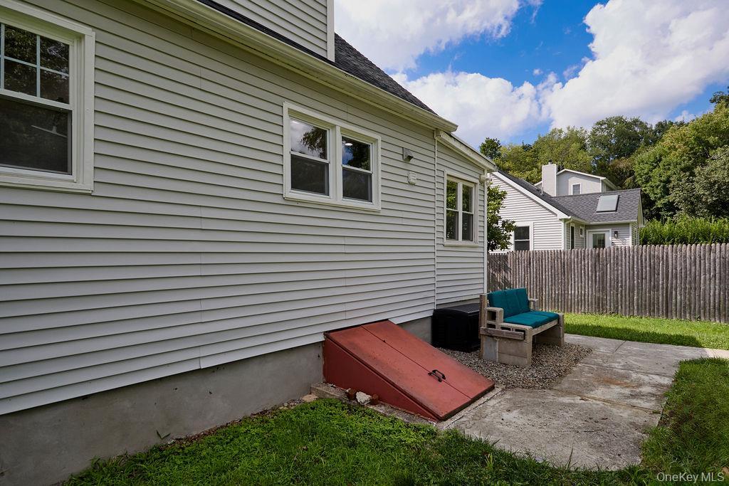 Single Family Walnut Road  Westchester County, NY 10537, MLS-1040911-39