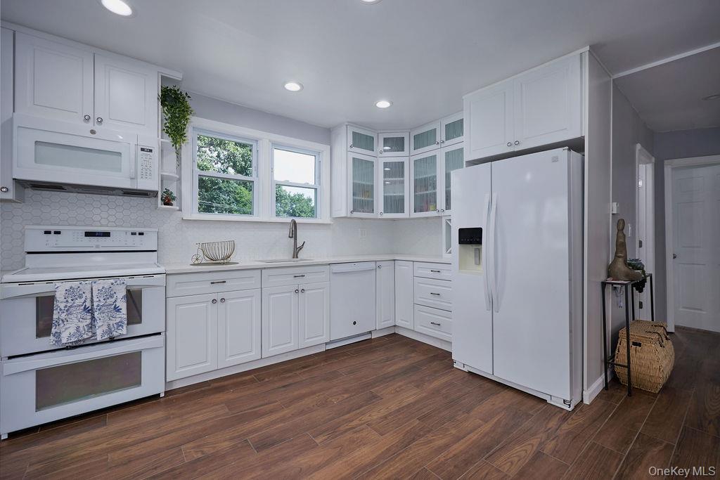 Single Family Walnut Road  Westchester County, NY 10537, MLS-1040911-9