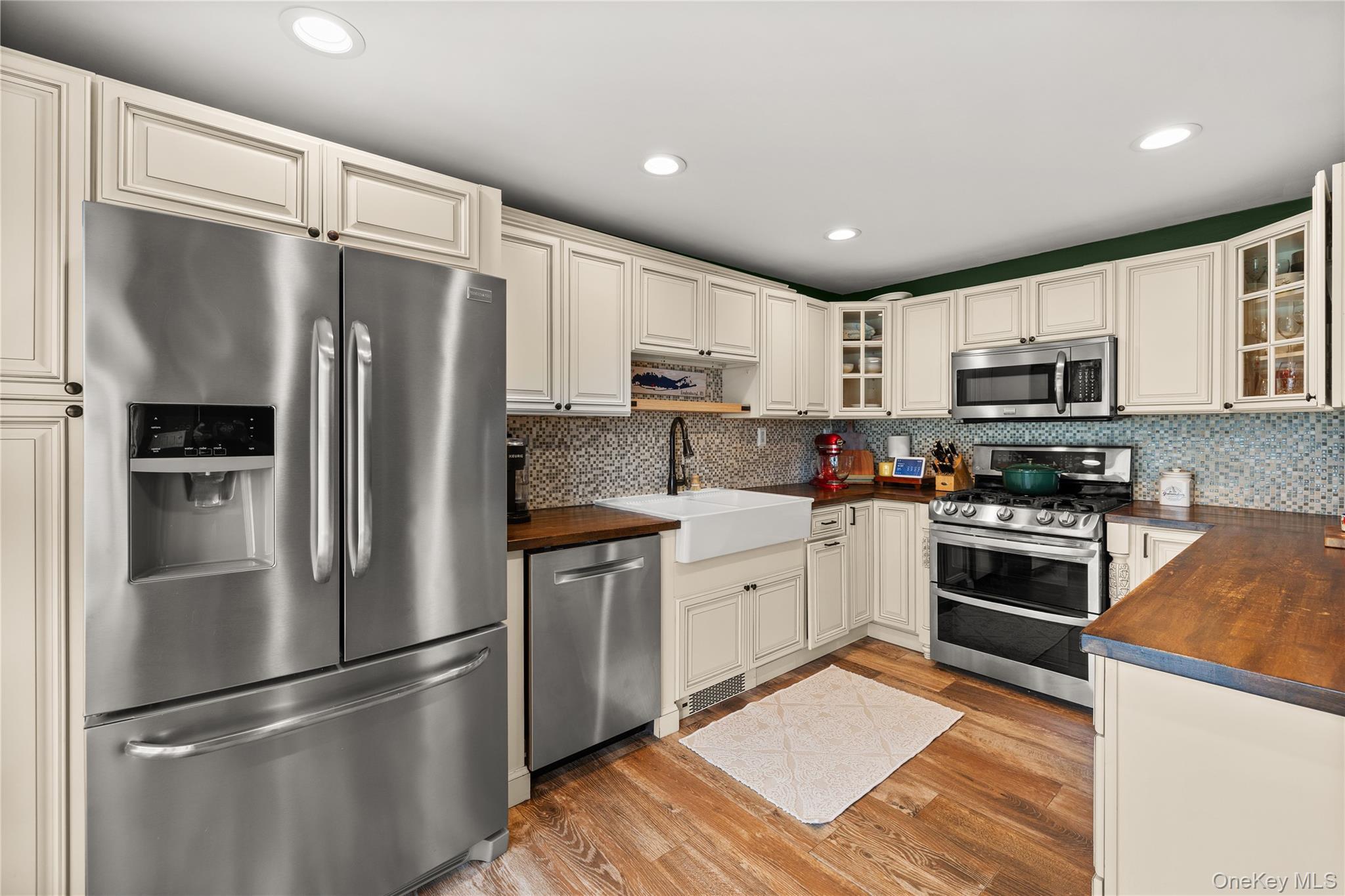 Single Family Buffalo Avenue  Suffolk County, NY 11757, MLS-1040914-2