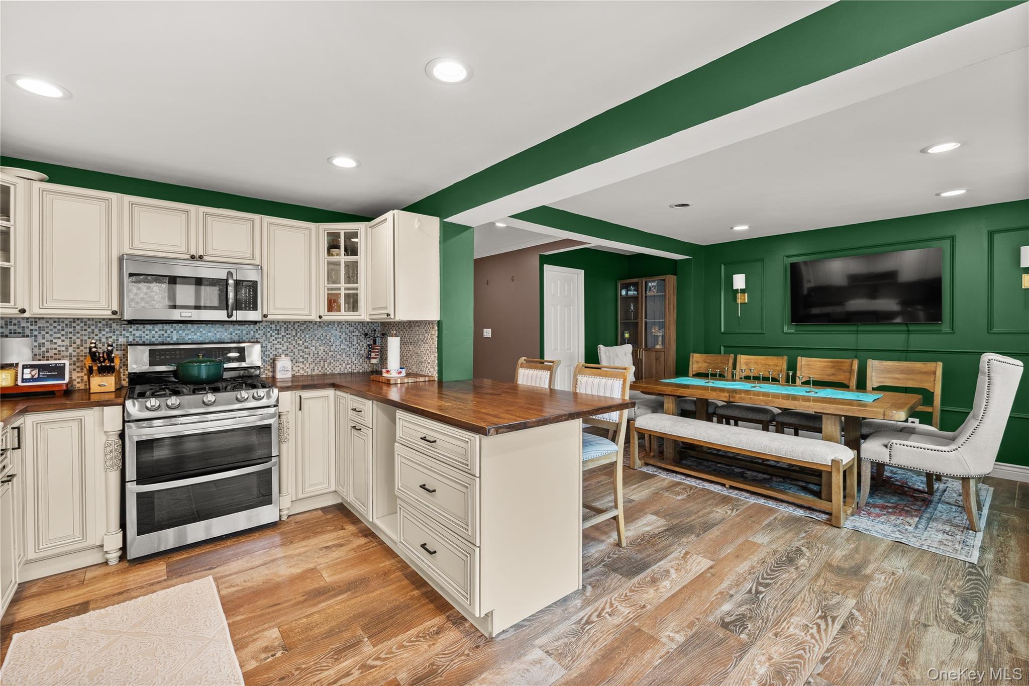 Single Family Buffalo Avenue  Suffolk County, NY 11757, MLS-1040914-4