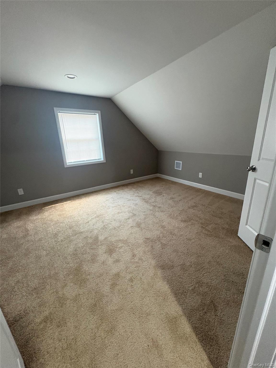 Single Family E Lakeland Street Suffolk County, NY 11706, MLS-1040915-11